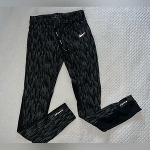 Nike running leggings size small